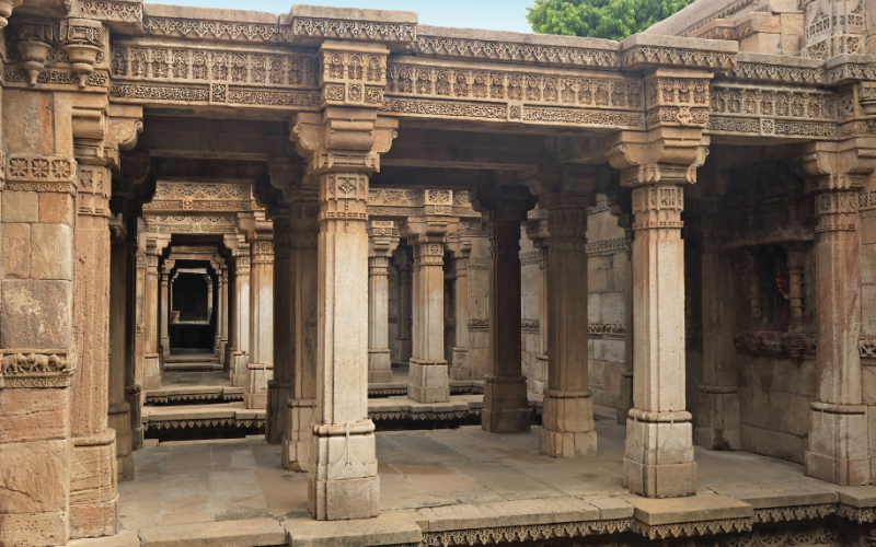 Adalaj Ni Vaav