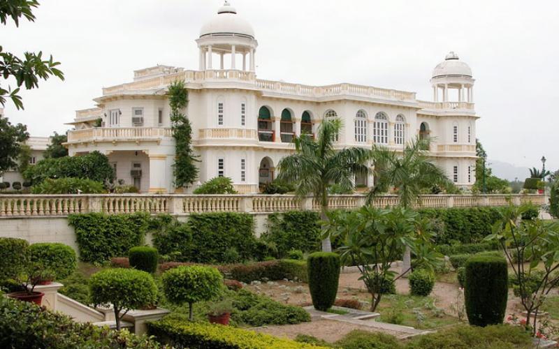 Balaram Palace , Banaskantha