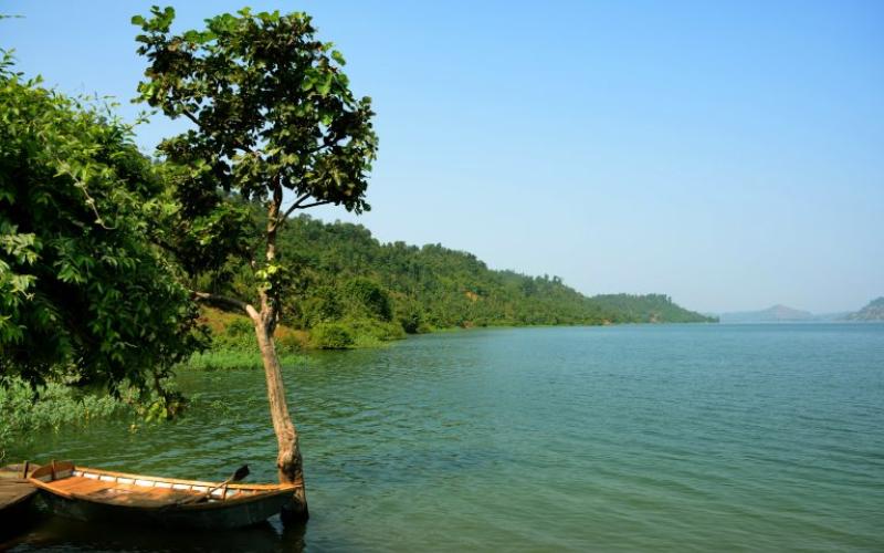 Dudhani Lake ( Dudhani - DADRA & NAGAR HAVELI)