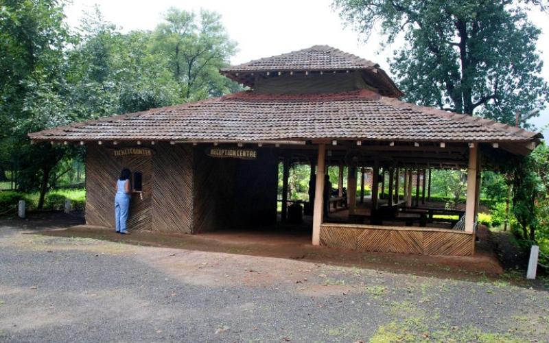 Vasona Lion Safari ( Maghval - DADRA & NAGAR HAVELI)