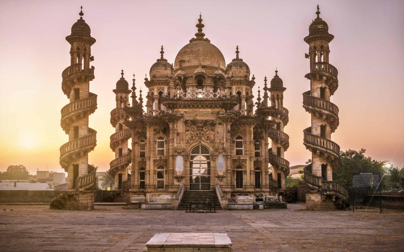 Mahobat Khans Tomb